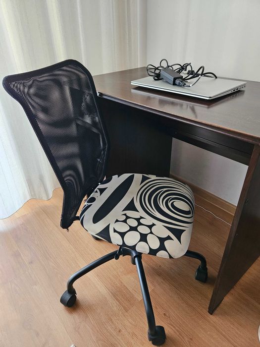 Set birou Borgsjö IKEA si scaun rotativ Torbjörn IKEA