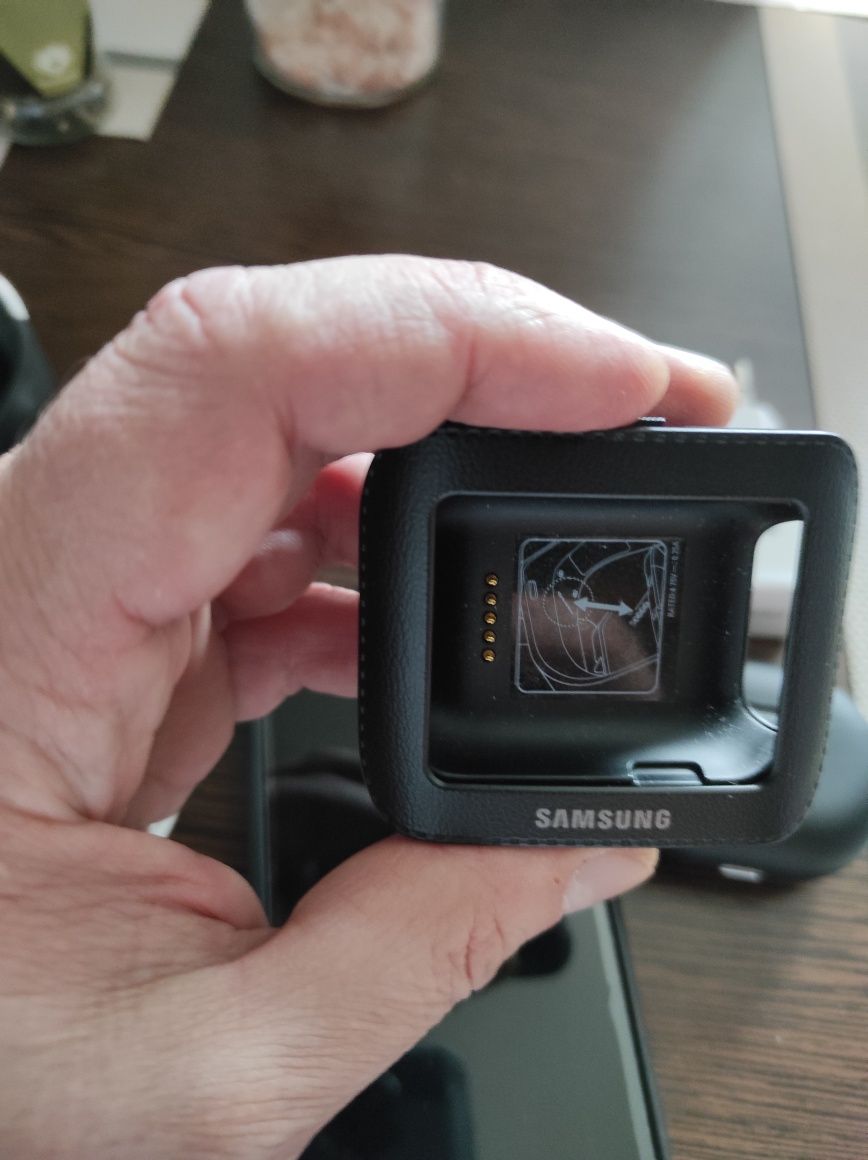 Samsung a20e+smartwatch+earpods