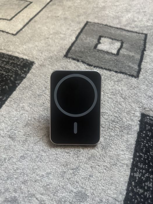 Suport de telefon cu magsafe
