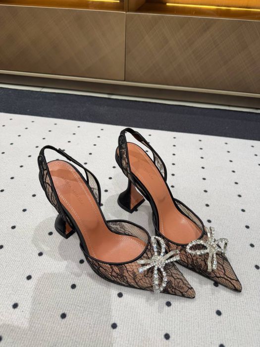 Pantofi Amina Muaddi