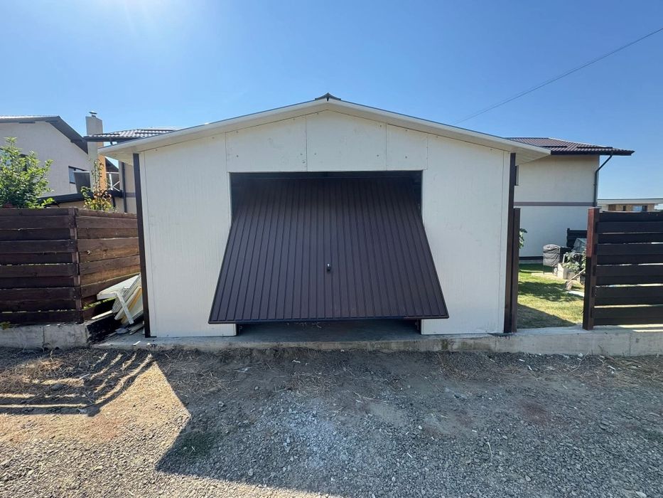 Garaj modular din panouri sandwich 3.5 x 7.5m