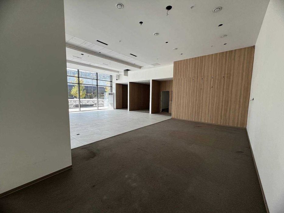 Готовое помещение под автосалон или шоурум — 430 м², премиум-локация(5