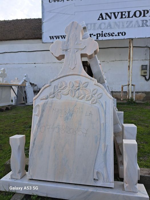 Cruci marmură și granit