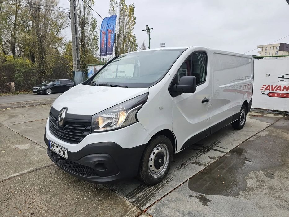 Renault Trafic Renault Trafic ( clasa VW Transporter, Ford Transit, Opel Vivaro )