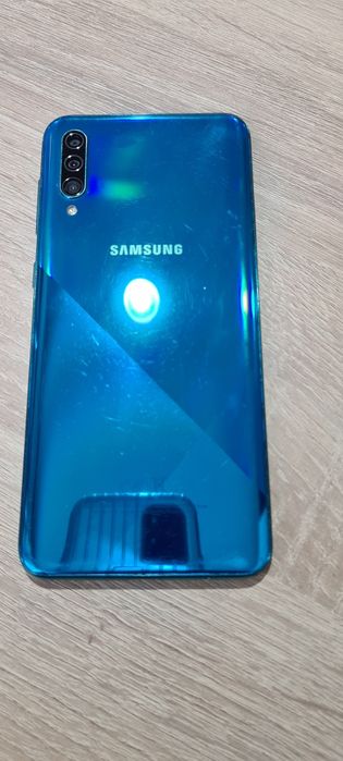 Vând Samsung a30s