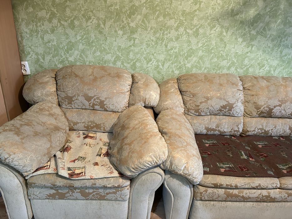 Продам диван бу торг есть