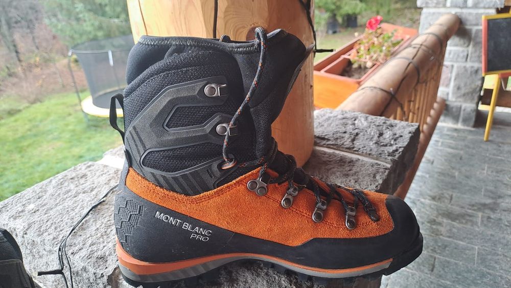 Bocanci de munte Scarpa Mont Blanc pro GTX