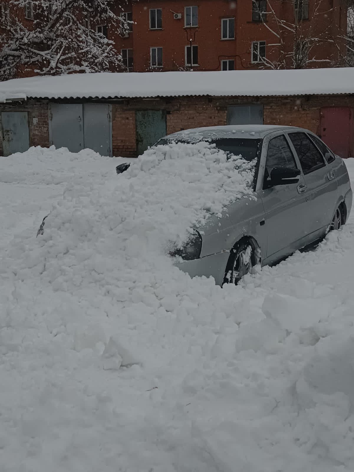 Продам полики на Приору