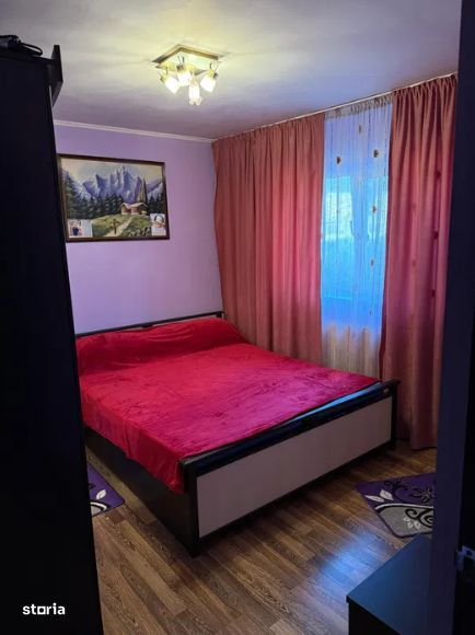 Apartament 3 camere, zona centrala, bloc de caramida