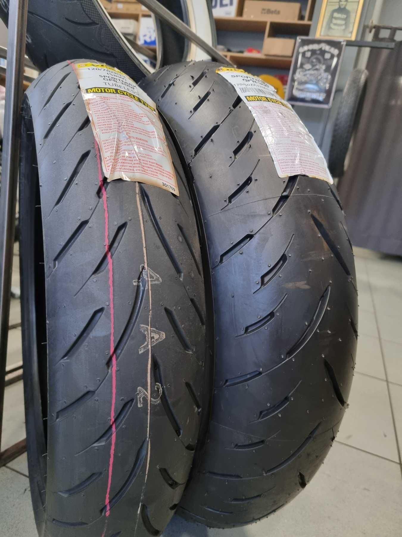120/70R17 и 170/60R17 DUNLOP GPR-300 к-кт нови гуми за мотоциклет