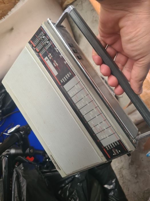 Radiocasetofon vechi 2 bucăți