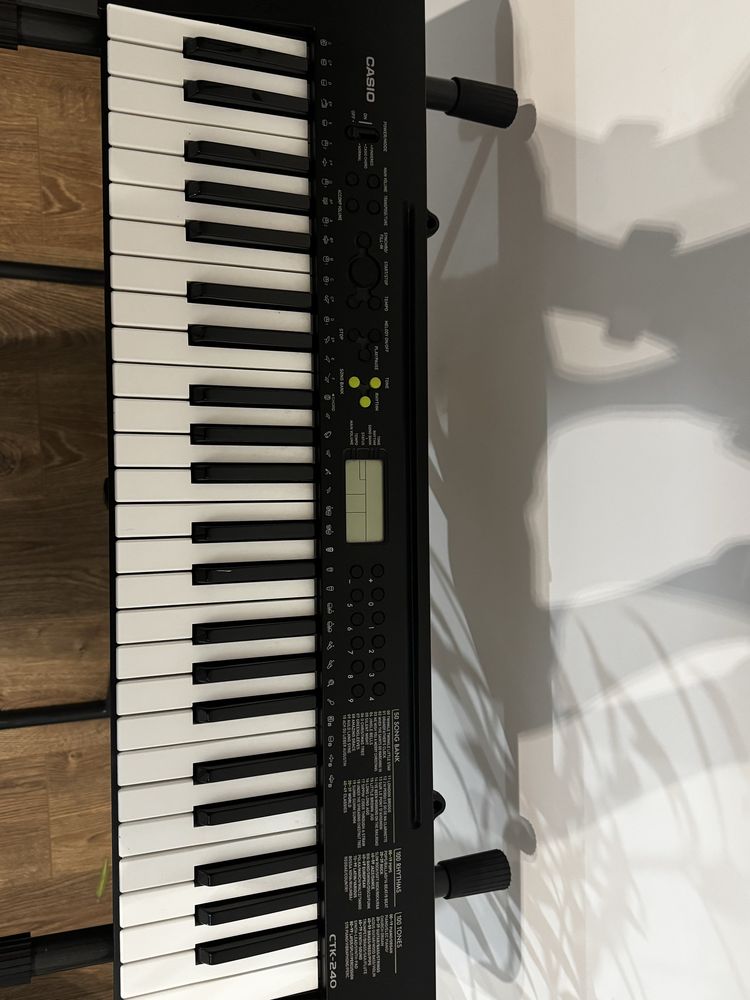 !! Срочно продавам !! Пиано CASIO CTK-240. Цената е 200 лева!!!