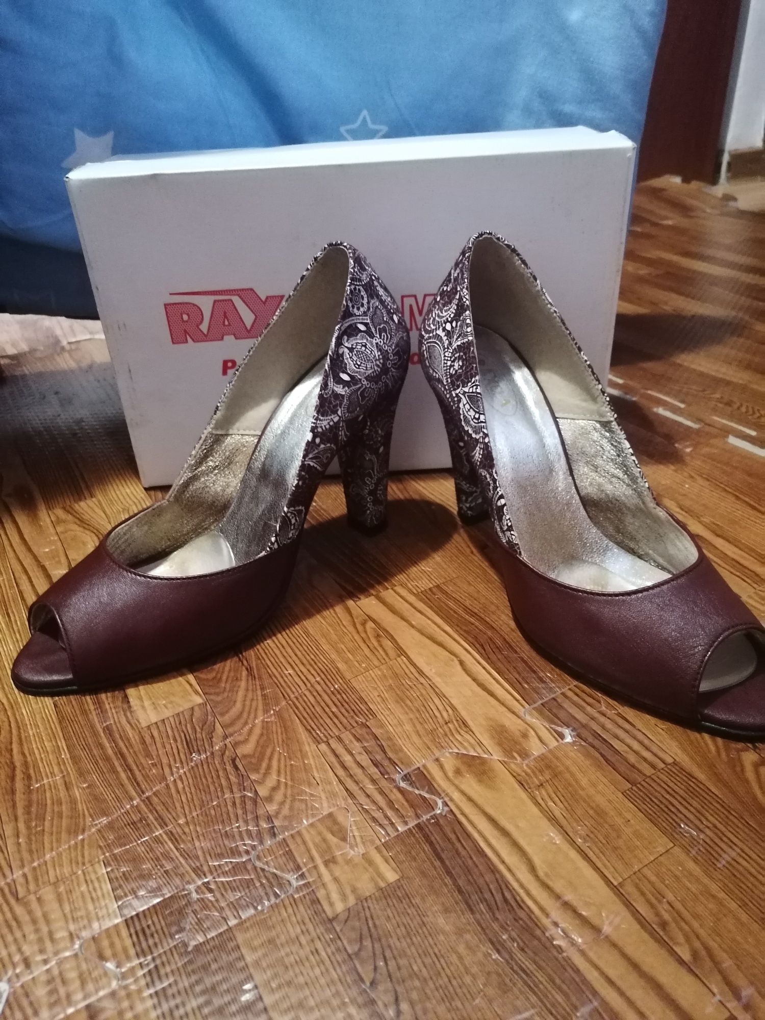 Pantofi dama de piele