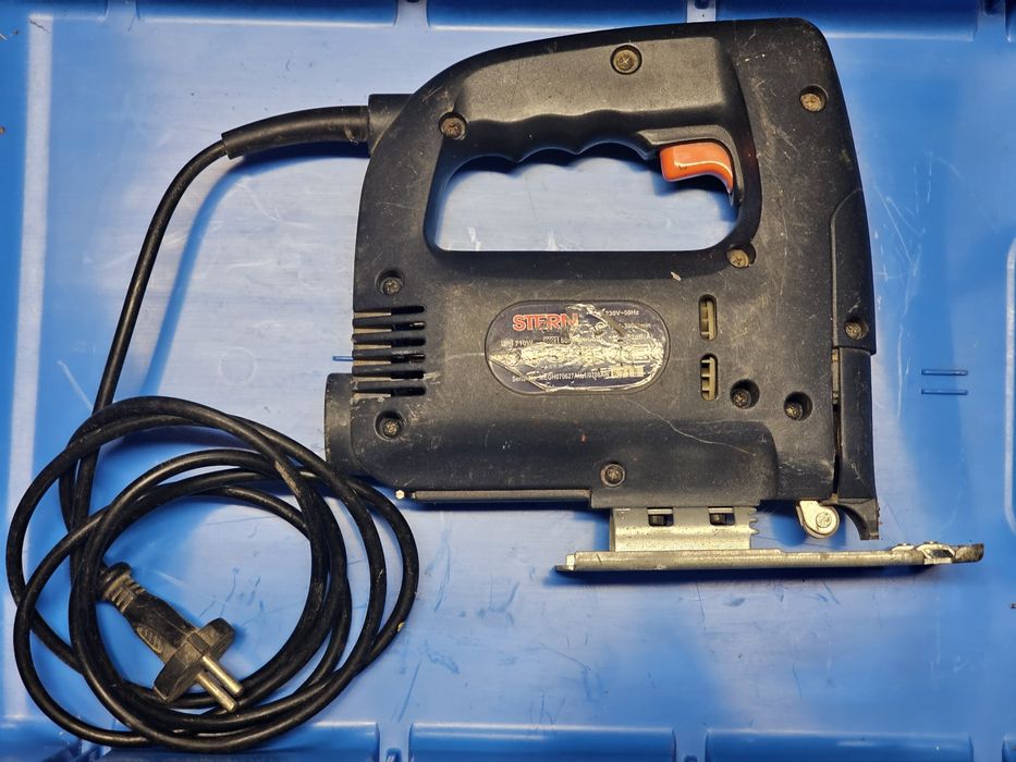 Stern JS80B Fierastrau pendular Stern JS80B, 710W