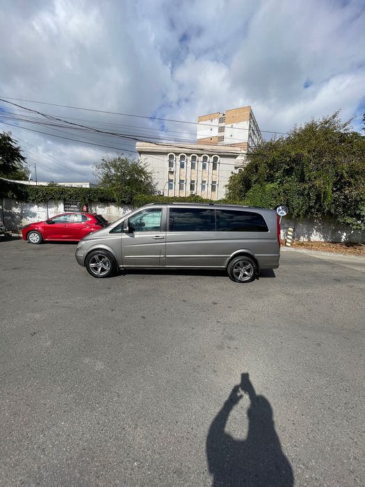 Vând Mercedes Viano 7+1