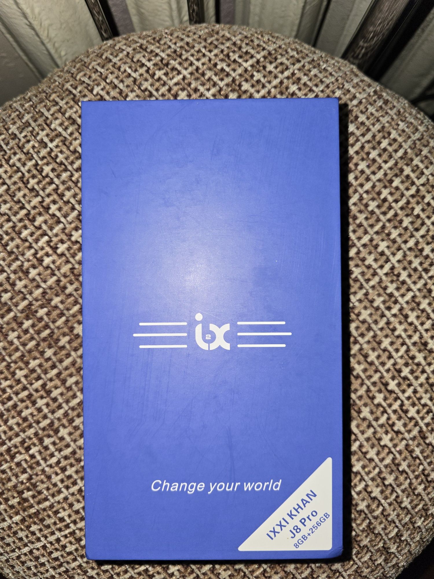 Новый запечатанный Ixxi j8 khan pro 8/256
