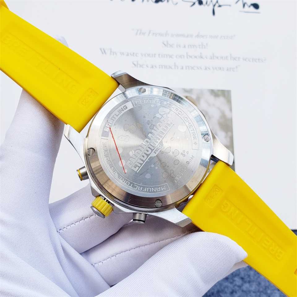 Кварцов мъжки часовник Breitling Endurance Pro Yellow