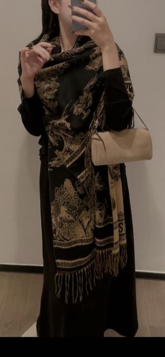 Fular Christian Dior, model 2026