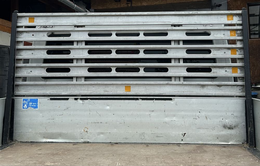 Obloane Ford Transit 2010 spate și cabină