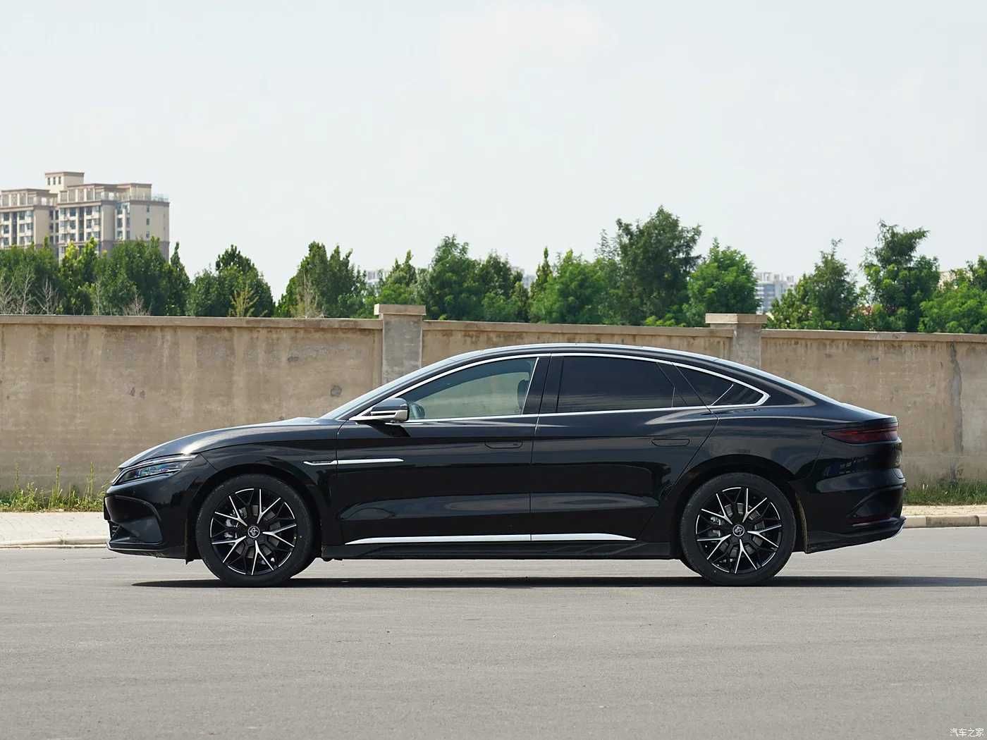 BYD Han 506 km nasiyaga kafolatlangan