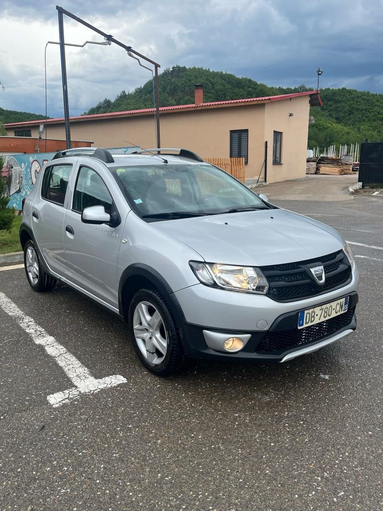 De vanzare dacia sandero stepway