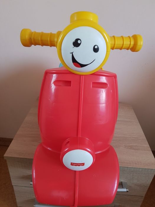 Детска количка за бутане с крачета