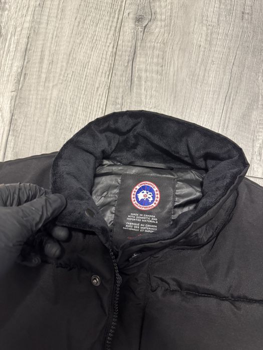 Vesta Canada Goose