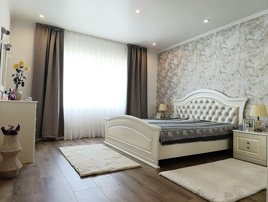 Vând casă nouă la intrare in Sântandrei pe partea stângă