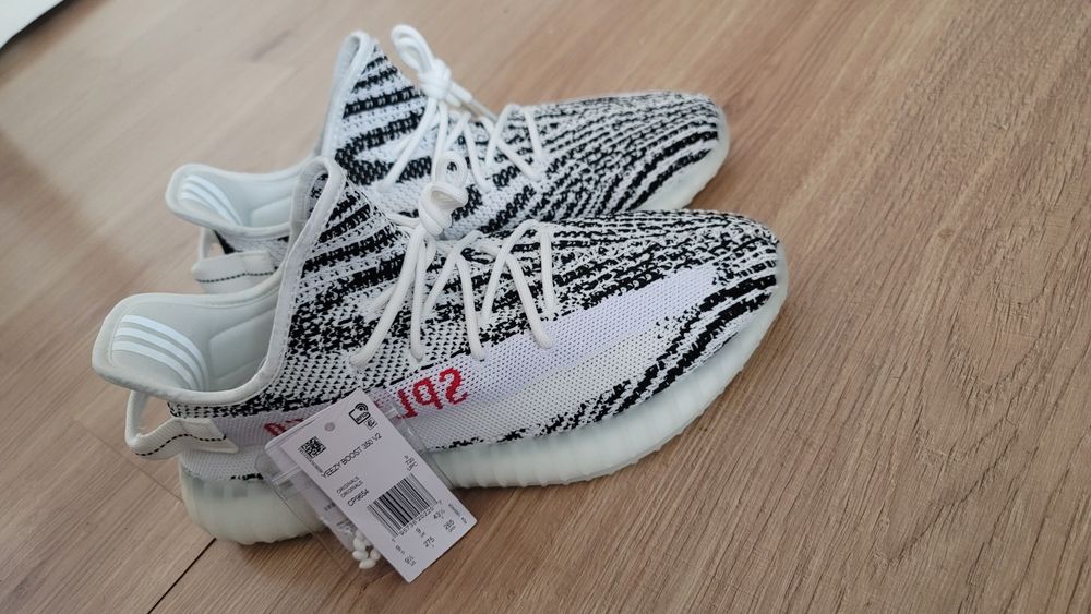 Adidas yeezy boost 350 V2