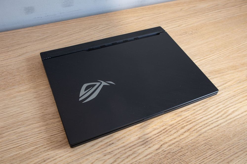 Laptop Gaming Asus ROG Strix G531, i7-9750H, GTX 1650, 32GB RAM, 144hz