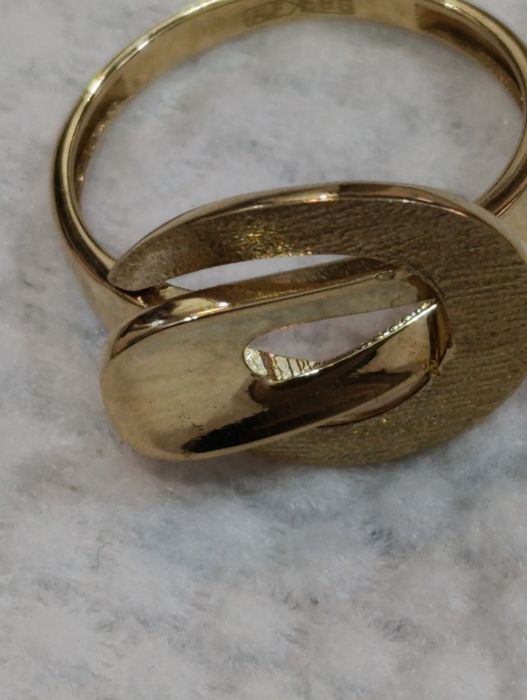 Золотое кольцо, новые бренды, Alfa gold .вес  3,08 гр. Проба 585