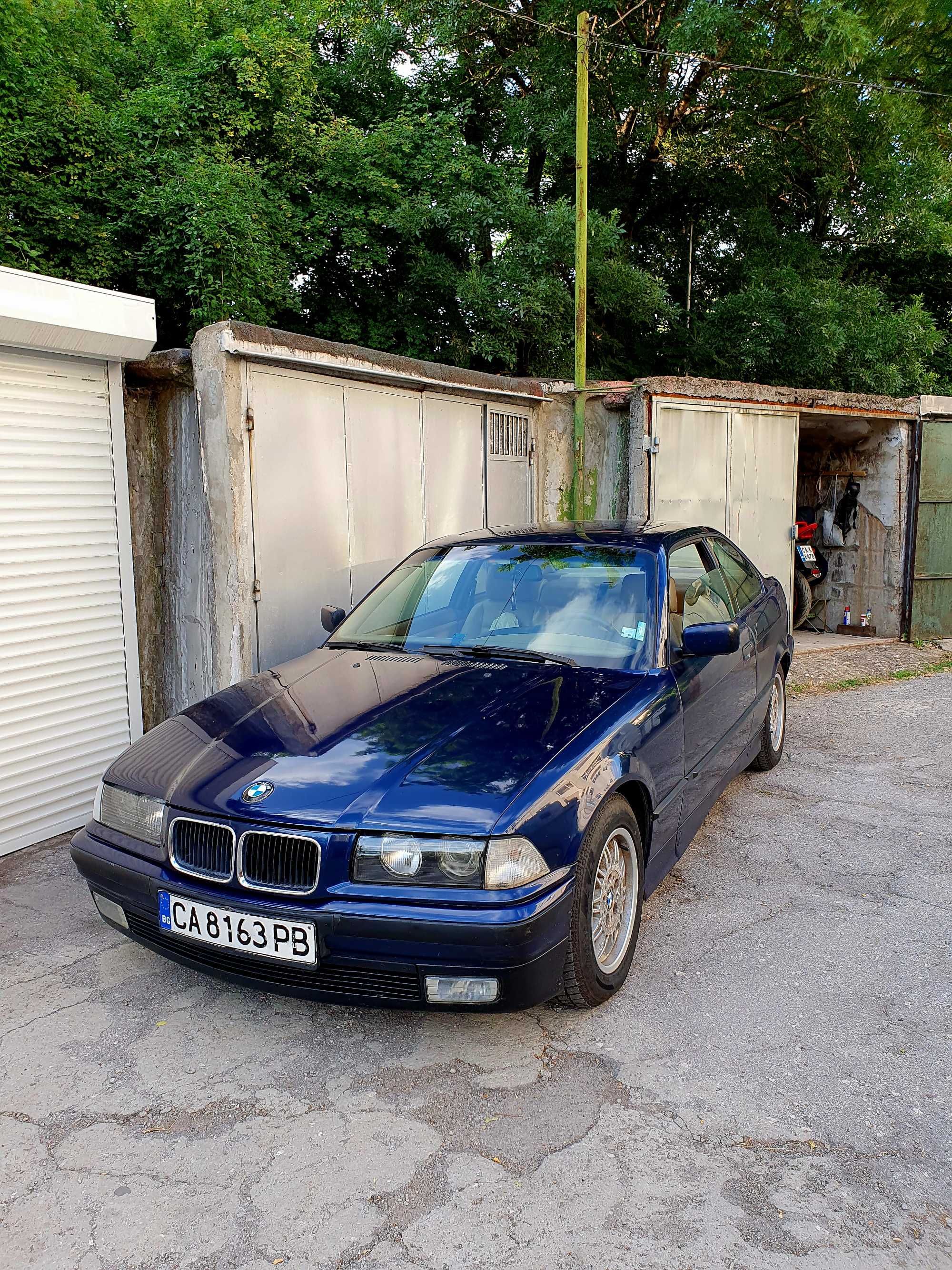 BMW 318 IS Coupe