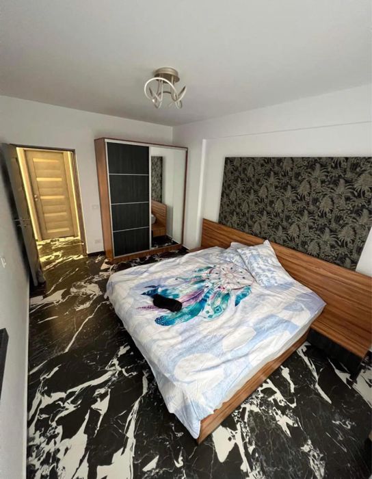 Apartament de închiriat