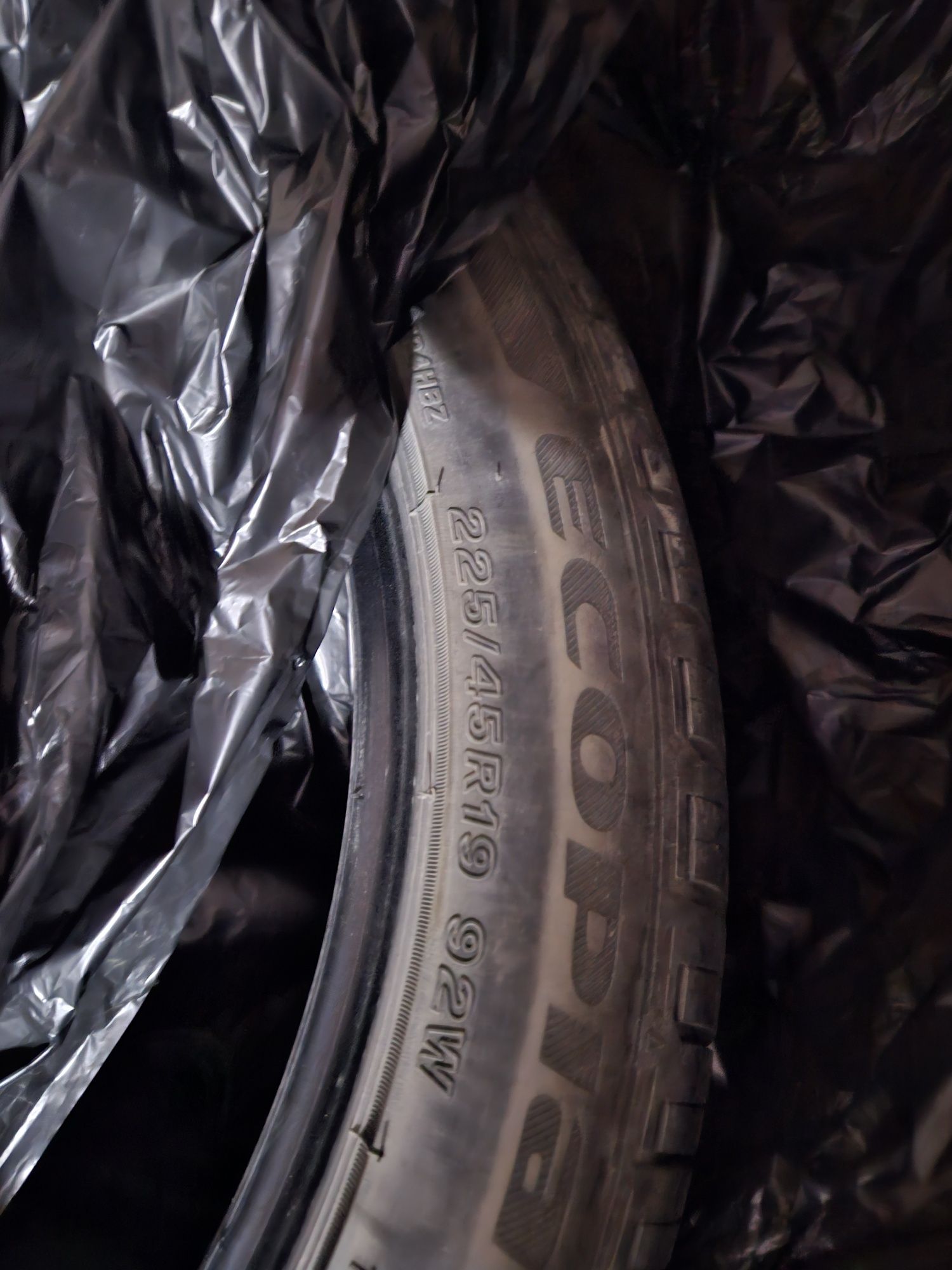 Dot 3918. Всесезонни гуми 4бр. 225/45/19 Bridgestone