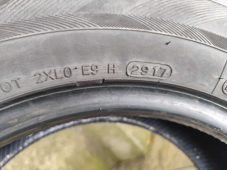 3 бр Зимни бусови гуми Hankook
