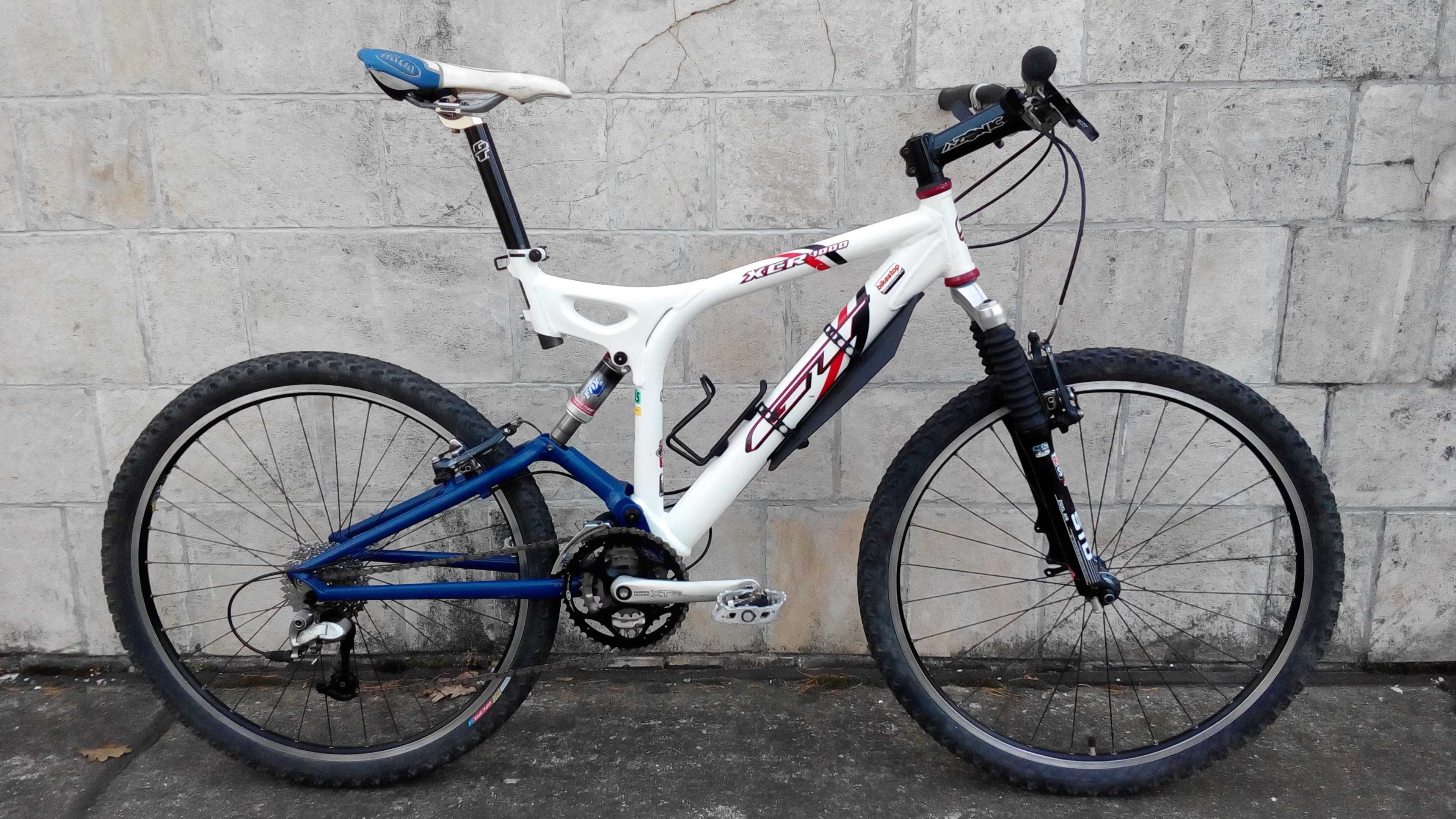 bicicleta mtb Gt 26" XT suspensie RockShox