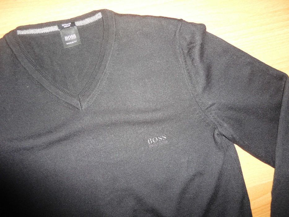 Hugo Boss/М/100% мерино/мъжки пуловер