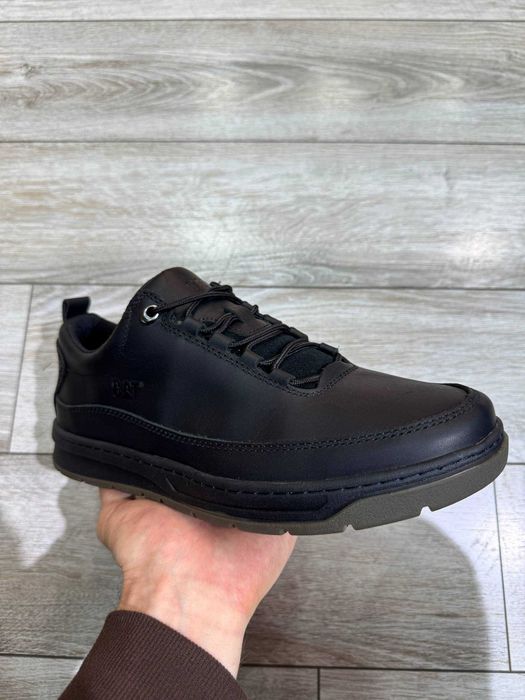 Кроссовки Caterpillar (CAT).