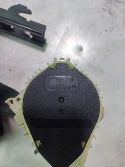 Centura dreapta fata Ford Mondeo MK3 [2000 - 2003] 2.0 tddi D5BA