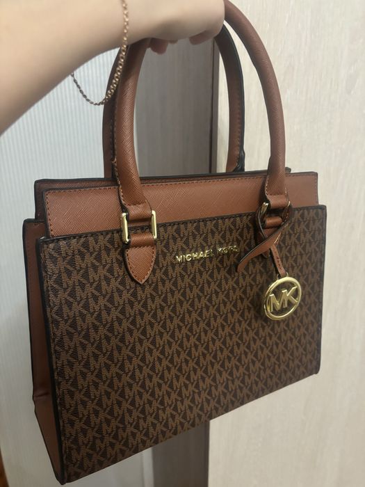 Сумка бренда Michael Kors