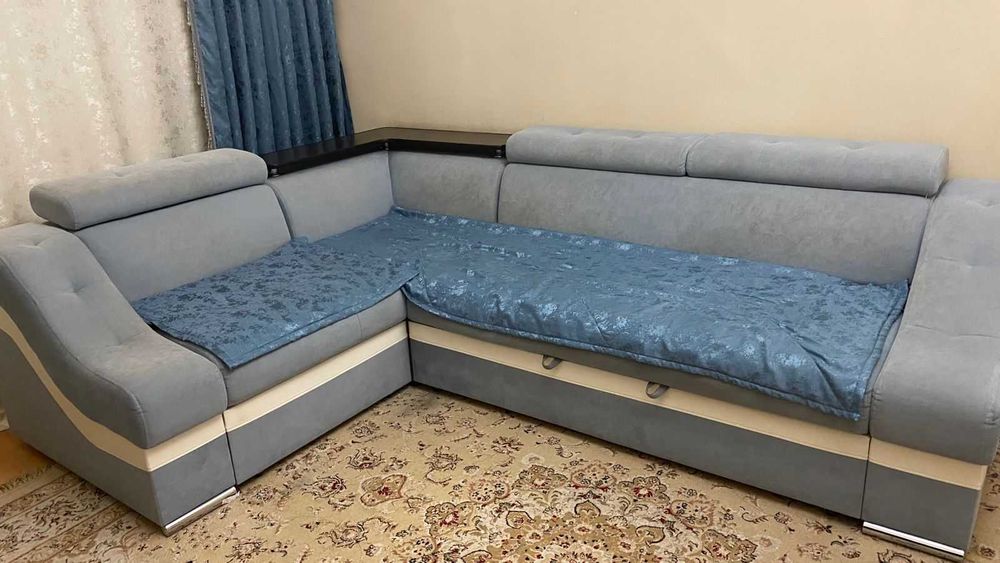 Продается комфортный диван для гостиной