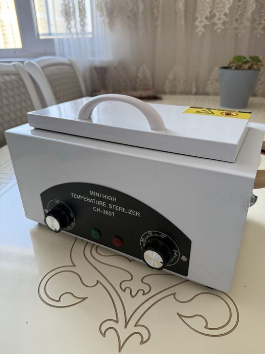 Стерилизатор для маникюрных пренадлежностей
