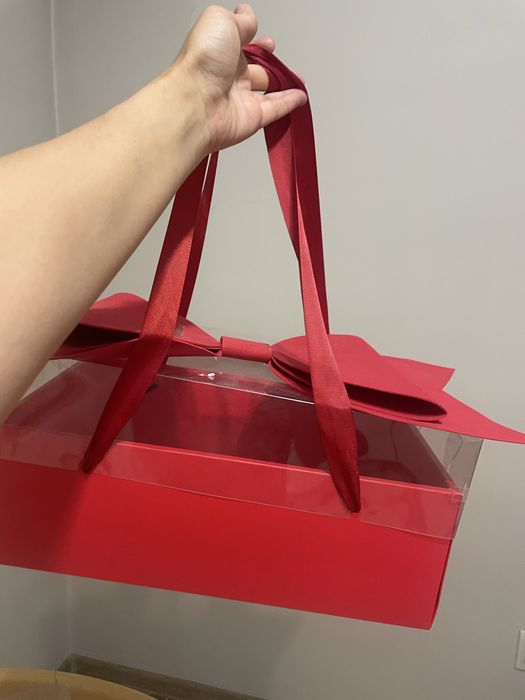 Подарочные корбки для клубники в шоколаде, цветов, подарков