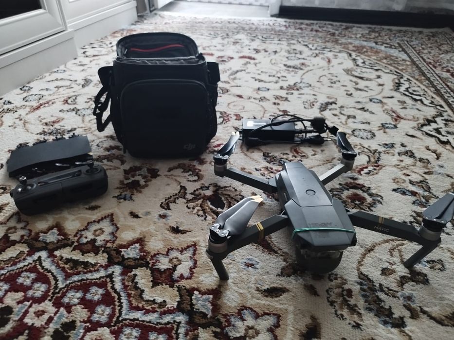 Продаю Дрон DJI Mavic Pro