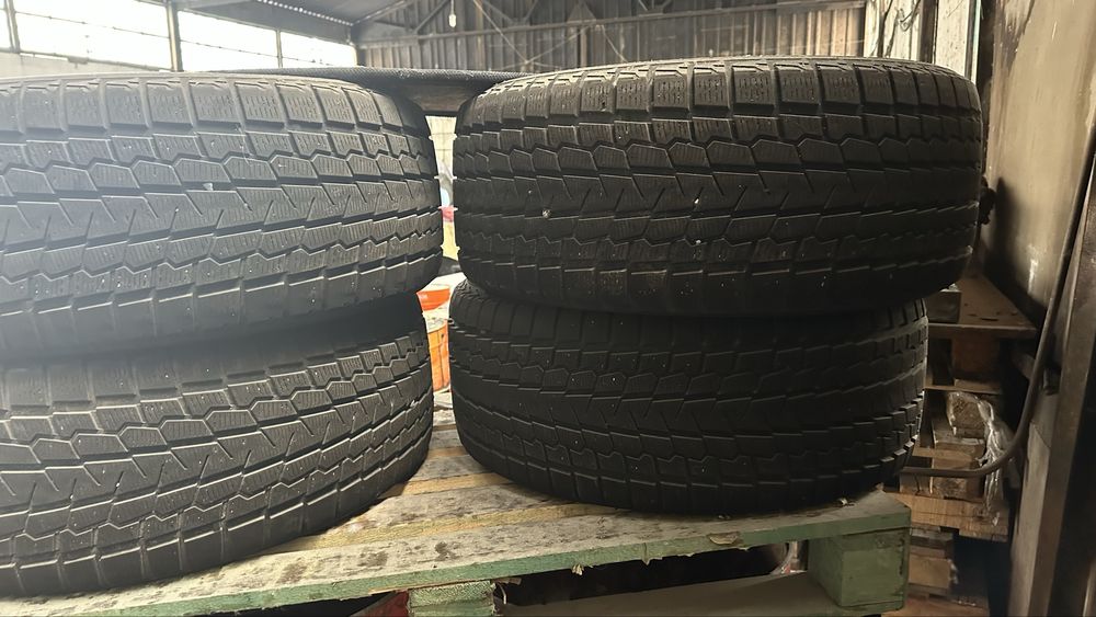 Покрышки зимние 285/50R20