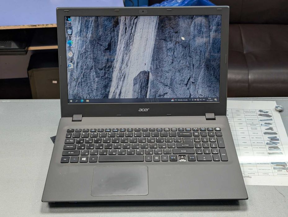 Ноутбук Acer Core i3 4005U/4GB RAM/240GB SSD