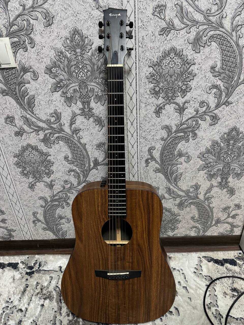 Акустическая гитара Holati zo’r bonusiga chixol qlib beriladi .- 250 $