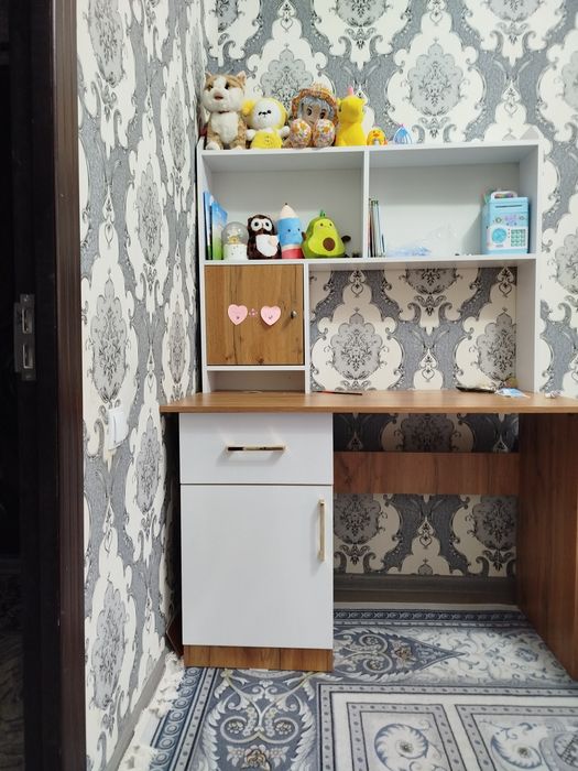 Парта срочно сотилади холати яхши ало даражада