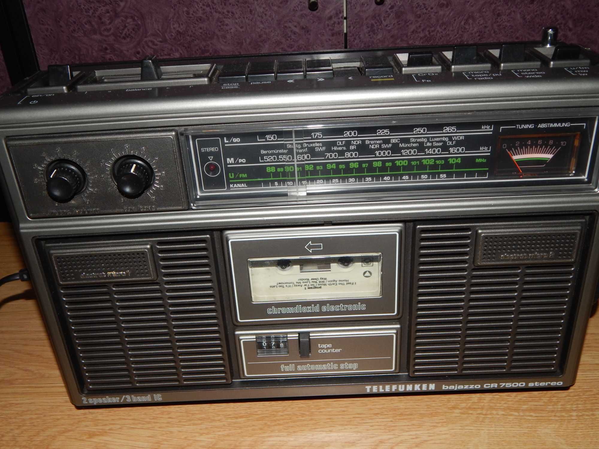 TELEFUNKEN BAJAZZO CR7500 , radio casetofon , vintage