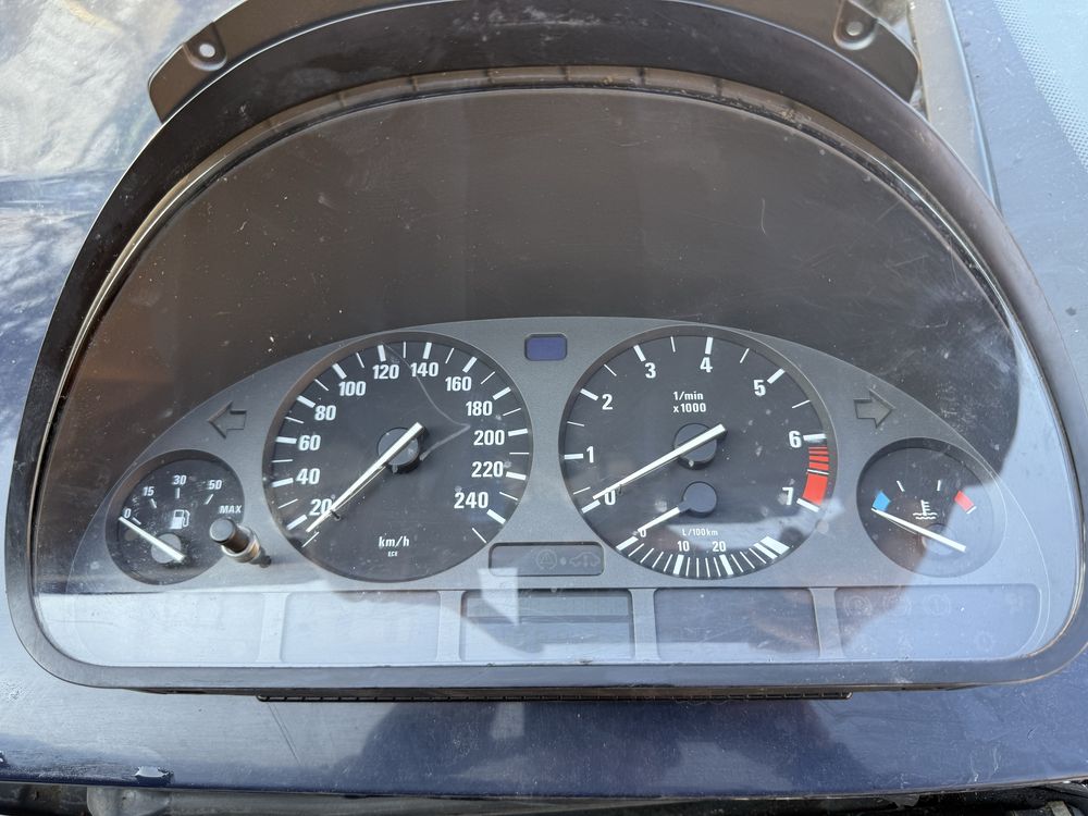 Километраж от BMW е39 528i